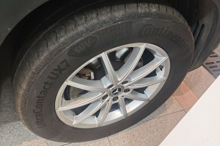 Mercedes-Benz GLE Class 2022 car image #10