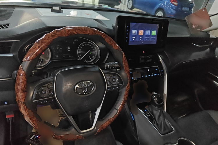 Toyota Harrier 2023 car image #10