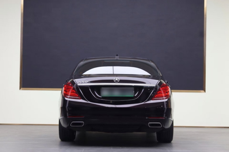 Mercedes-Benz S Class 2015 immagine di auto #10