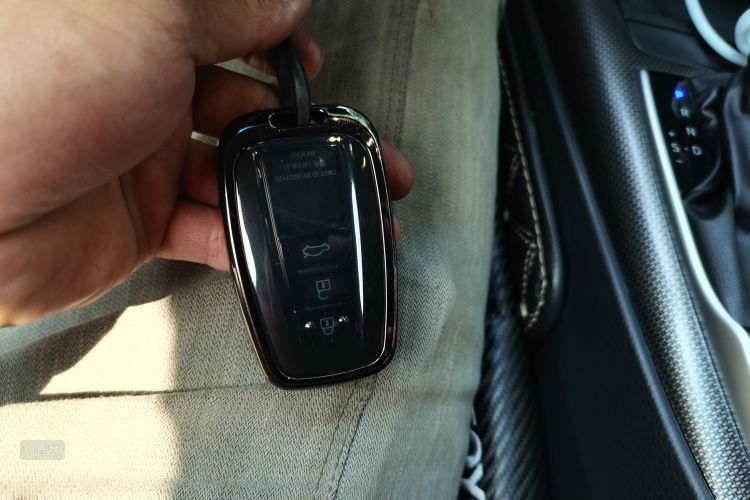 Toyota Camry 2024 car image #10