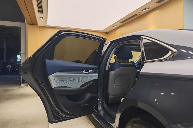 Preface 2022 car image #10