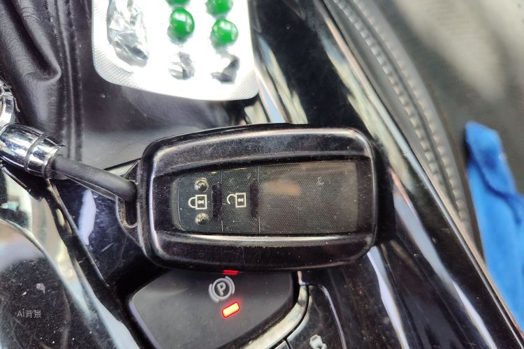 Toyota C-HR 2019 immagine di auto #10