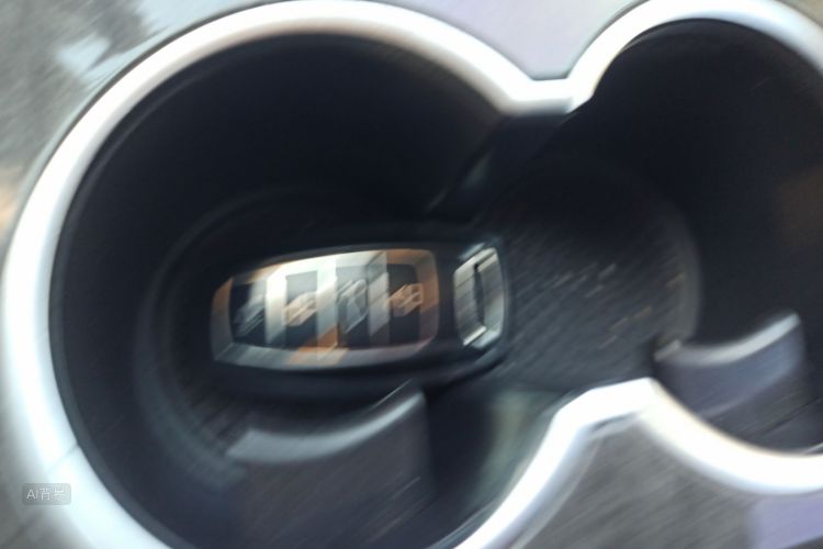 Haval H8 2015 صورة سيارة #10