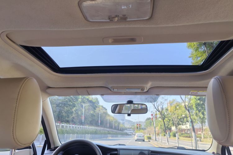 Toyota Corolla (Classic) 2015 car image #10