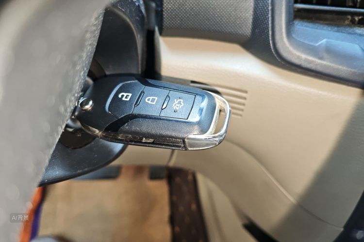 Ford Everest 2017 car image #10