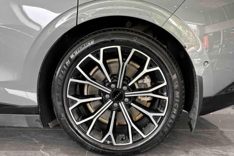 极氪 极氪007 2024 汽车图片 #10