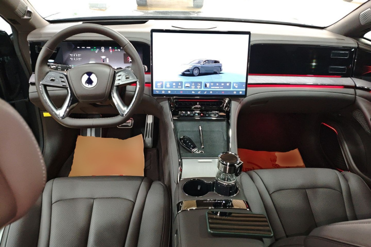 Denza Z9 2024 صورة سيارة #10