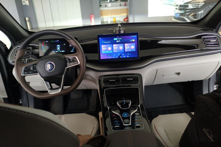 BYD Qin Plus 2023 imagem de carro #10