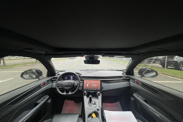 Lynk & Co 01 EM-P 2022 car image #10