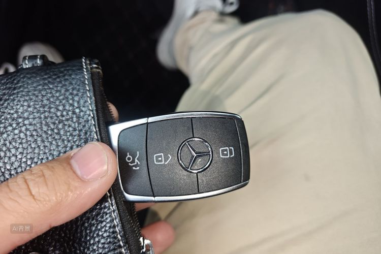 Mercedes-Benz 2020 car image #10