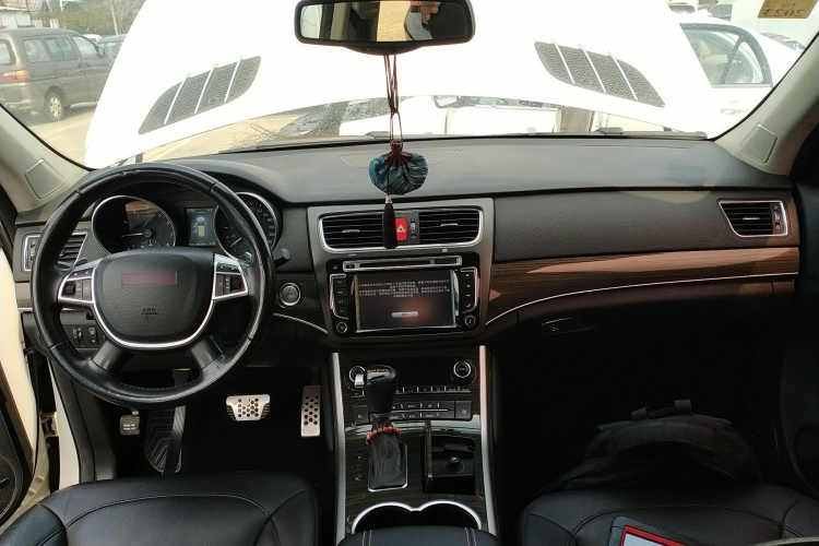 Haval H8 2015 صورة سيارة #10