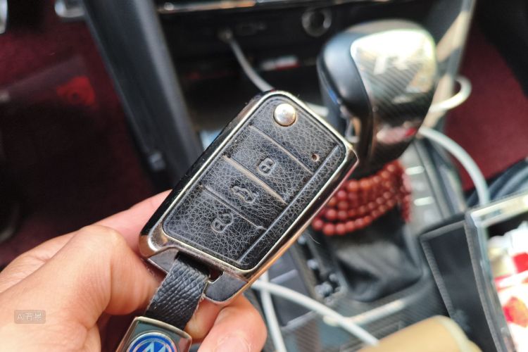 Volkswagen Tiguan X 2021 immagine di auto #10