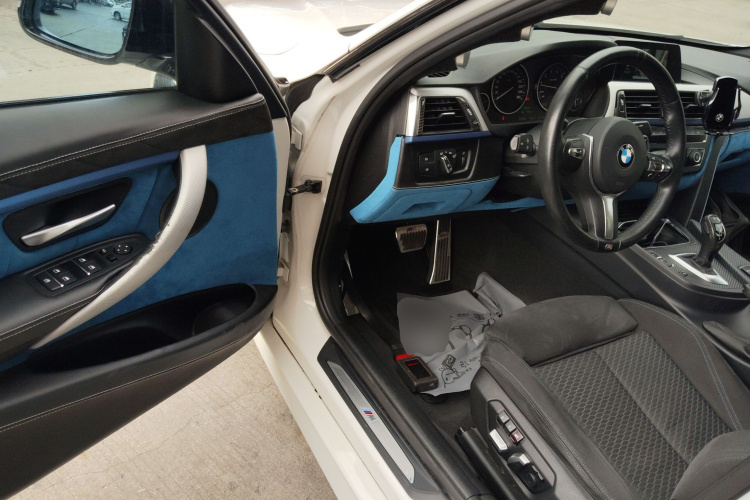 BMW 3 Series 2018 #10 BMW 3 Series 2018 car image #10
