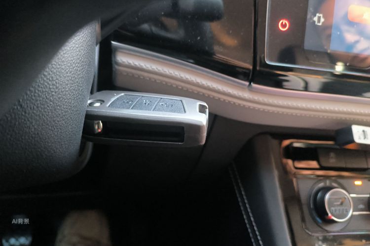 VS5 2025 car image #10