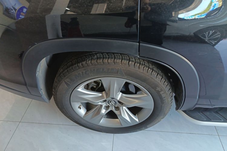 Toyota Highlander 2020 car image #10