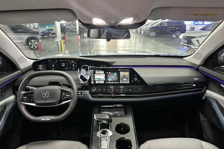 Changan UNI-K iDD 2022 immagine di auto #10