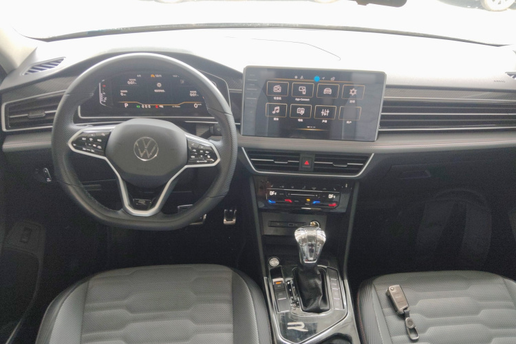 Volkswagen Tiguan X 2023 car image #10