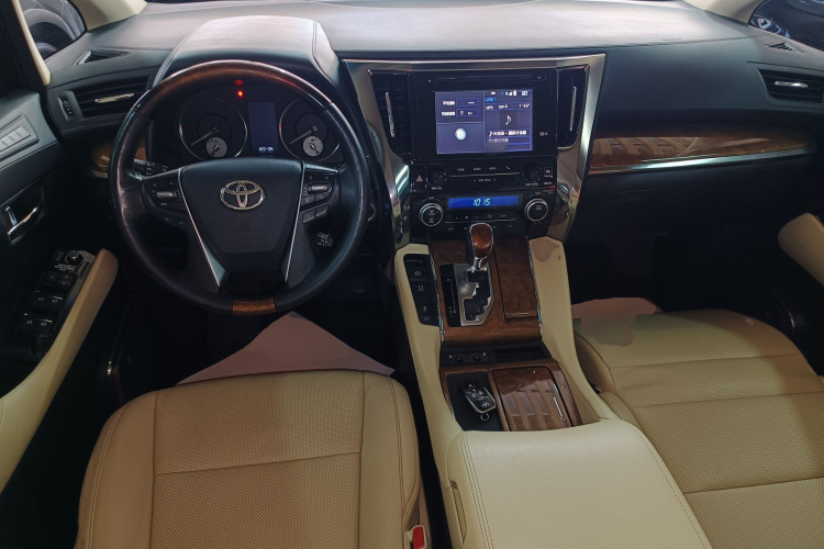 Toyota Alphard 2018 car image #10