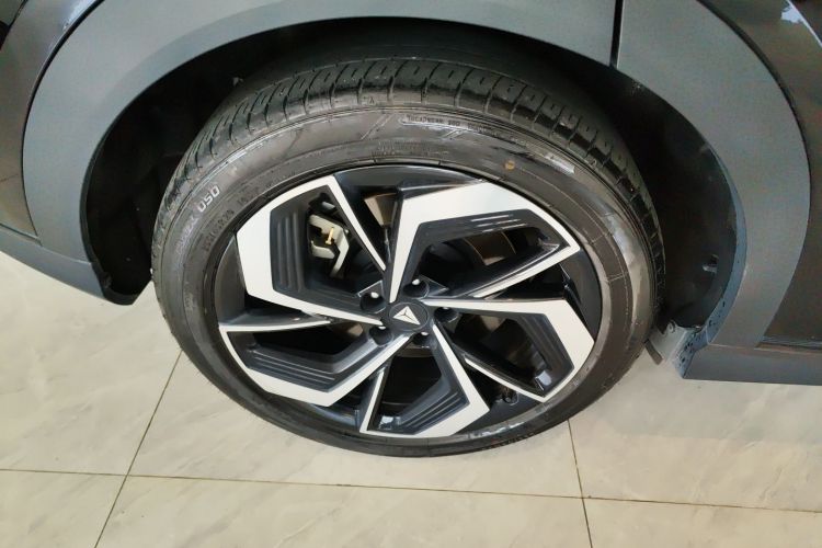 Deepal S07 2024 image de voiture #10