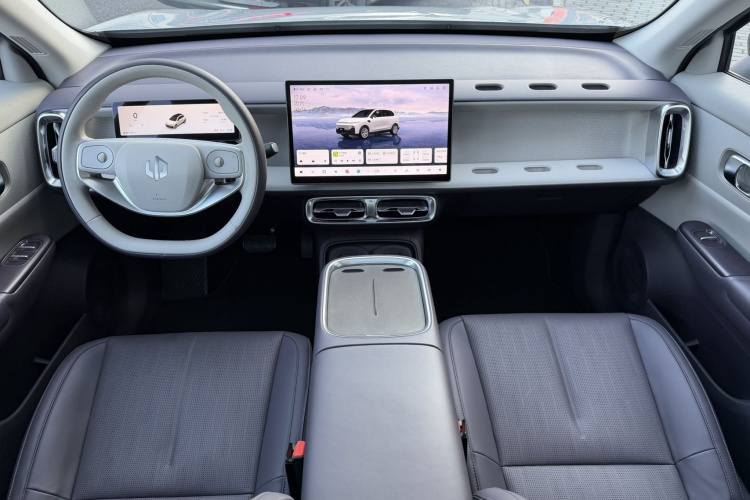 零跑汽车 零跑B10 2025 汽车图片 #10