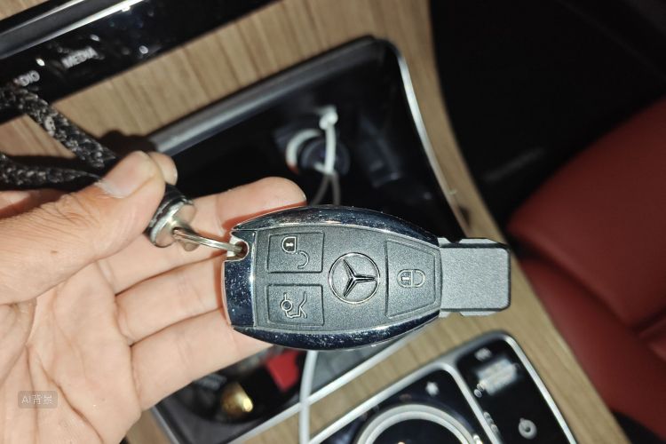 Mercedes-Benz GLC Coupe 2017 immagine di auto #10