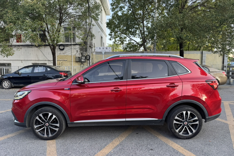 Roewe RX3 2019 изображение автомобиля #10