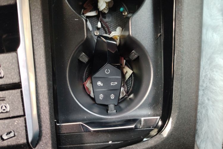 MG ONE 2022 immagine di auto #10