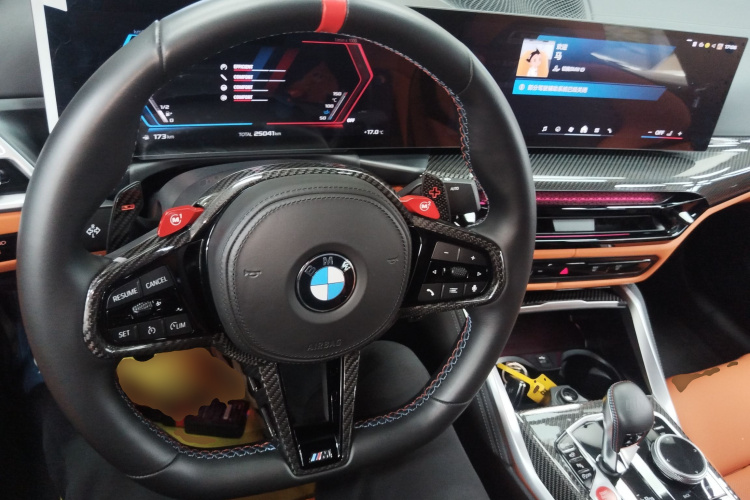 BMW M3 2025 image de voiture #10