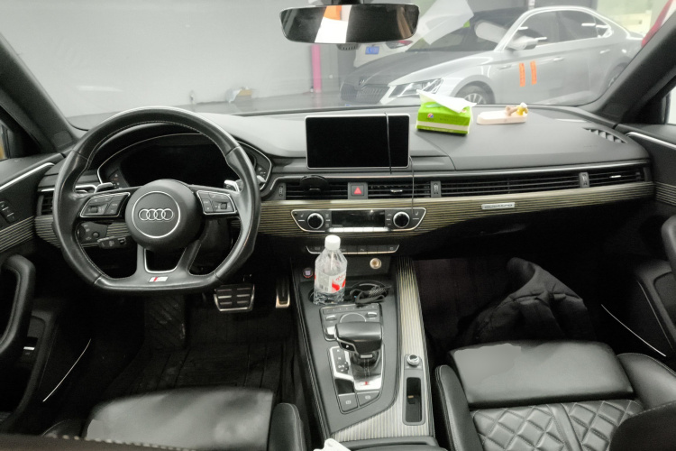 Audi S4 2018 صورة سيارة #10