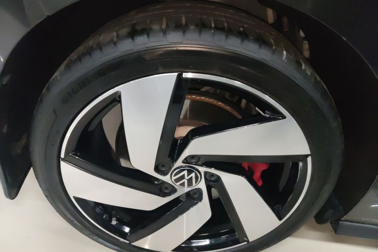 Volkswagen GolfGTI 2023 immagine di auto #10