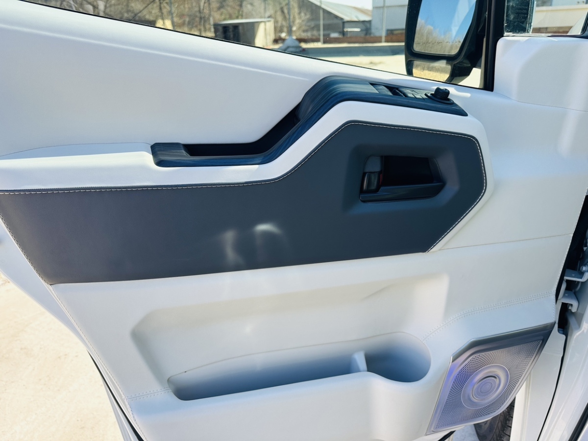 Toyota Hiace 2024 #10 Toyota Hiace 2024 car image #10