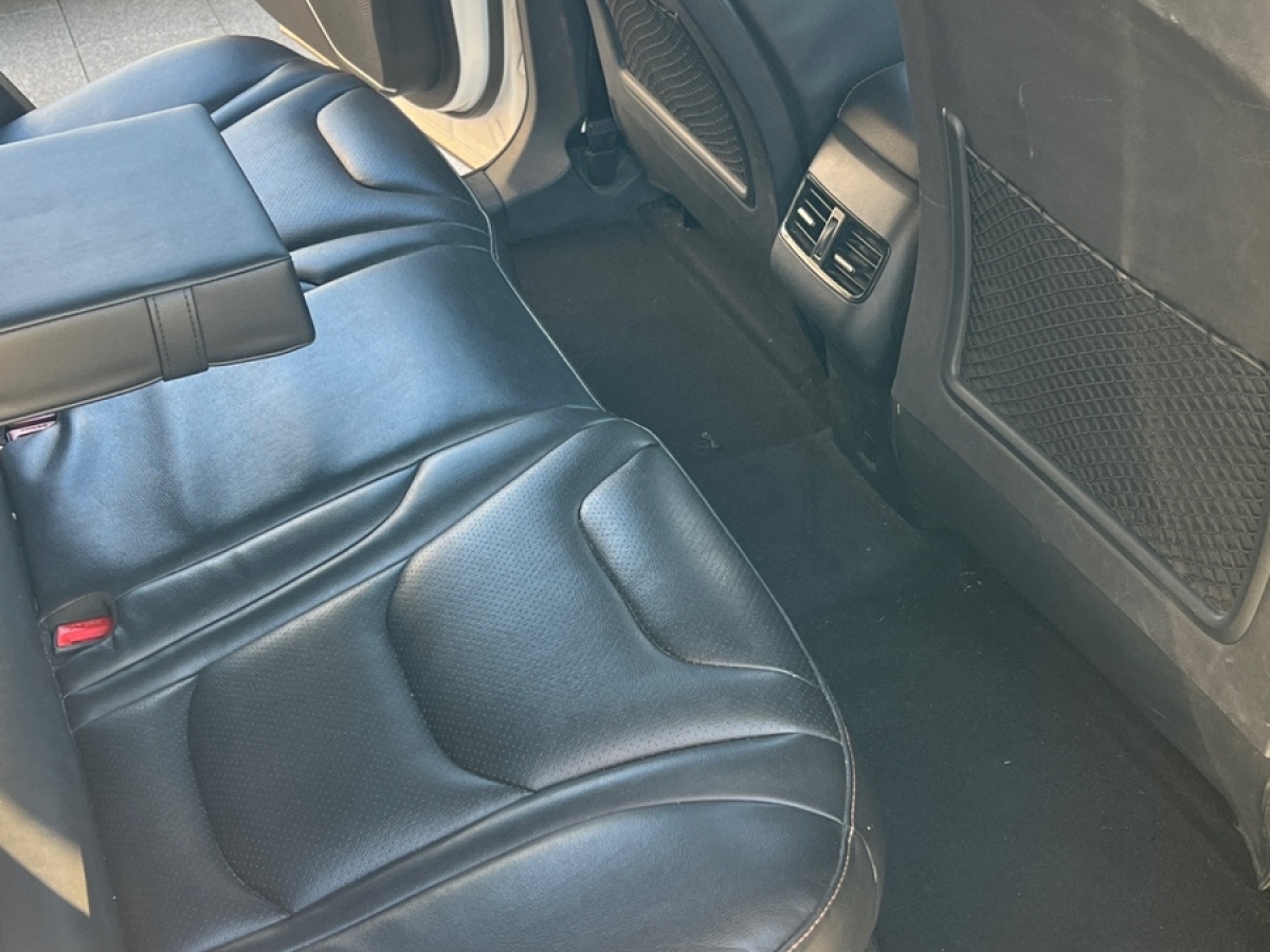 HongQi E-HS3 2021 #10 HongQi E-HS3 2021 car image #10