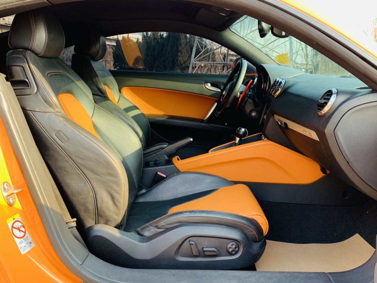 Audi TTS 2011 #10 Audi TTS 2011 car image #10