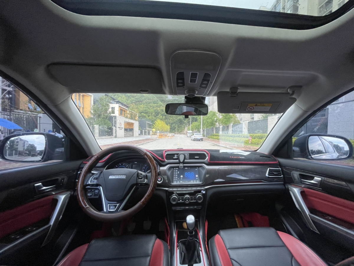 Haval H2 2018 car image #10