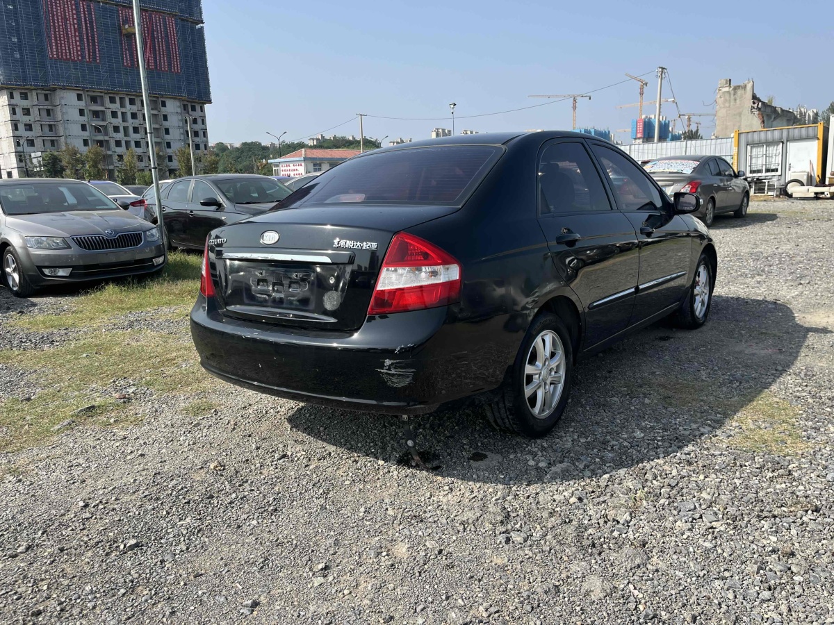 Kia Cerato 2012 imagen de coche #10