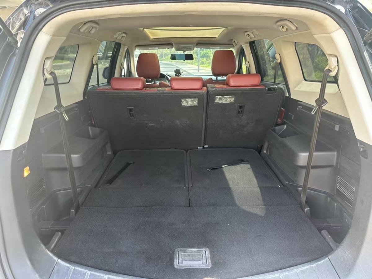 Forthing T5 L 2019 #10 Forthing T5 L 2019 car image #10