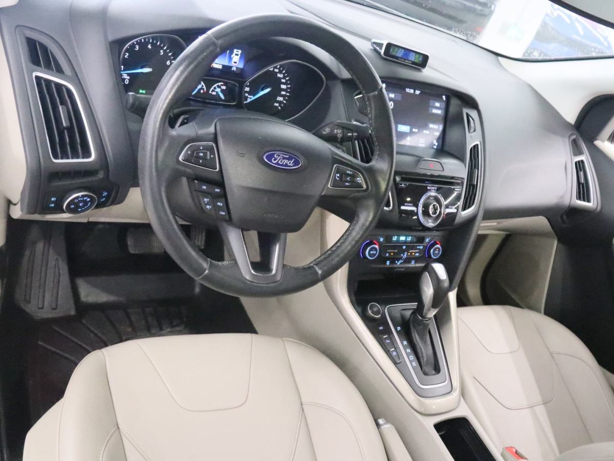 Ford Focus (Imported) 2017 #10 Ford Focus (Imported) 2017 car image #10