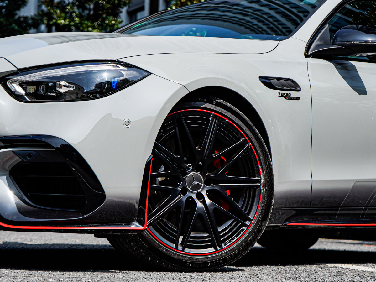 Mercedes-Benz C AMG New Energy 2025 изображение автомобиля #10