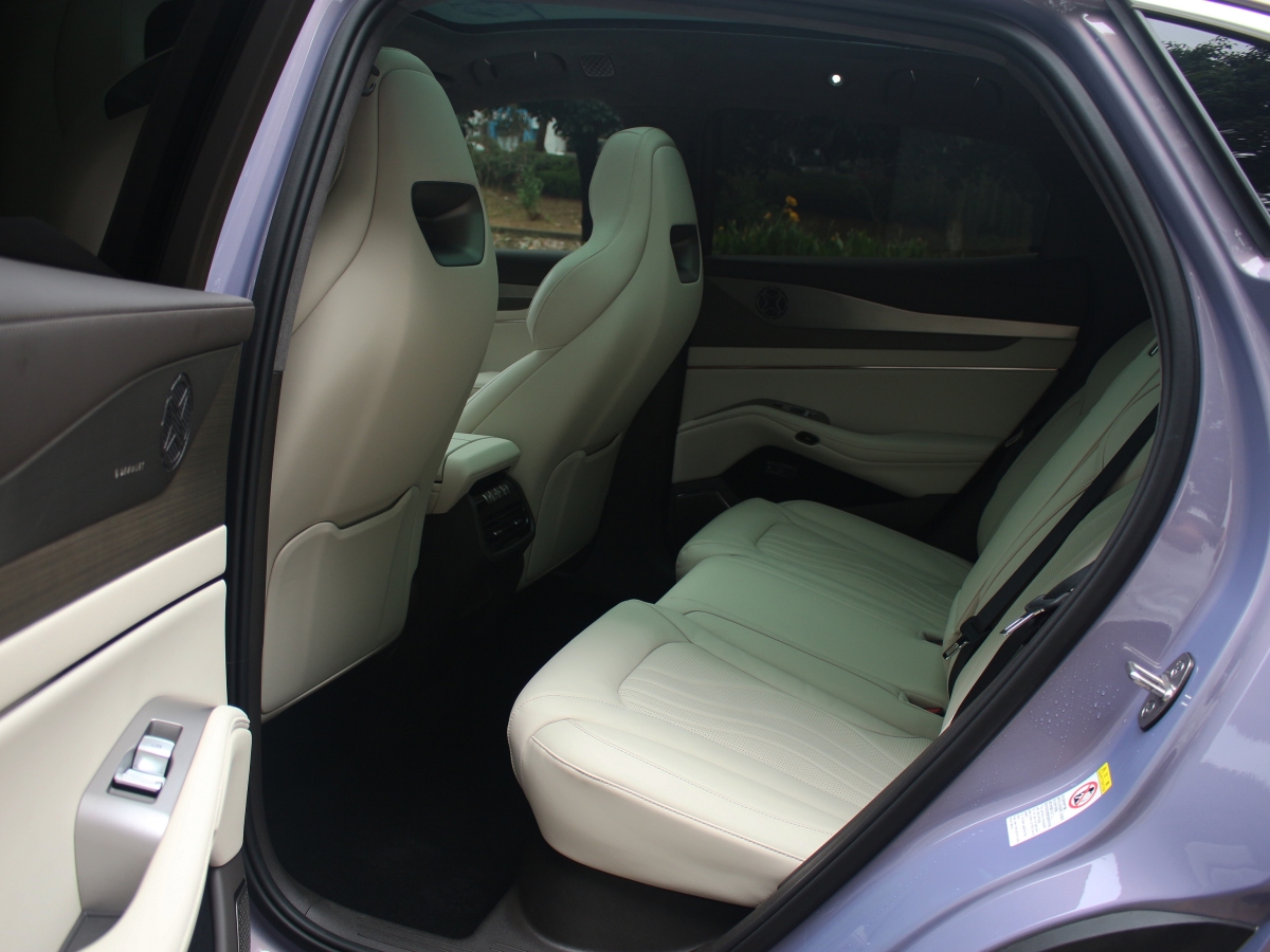 Denza N7 2025 صورة سيارة #10