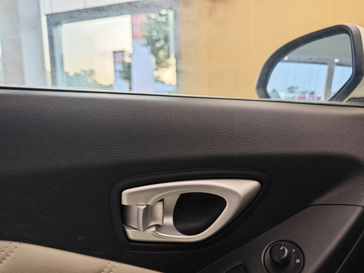 GAC Trumpchi GA3S 2015 #10 GAC Trumpchi GA3S 2015 car image #10