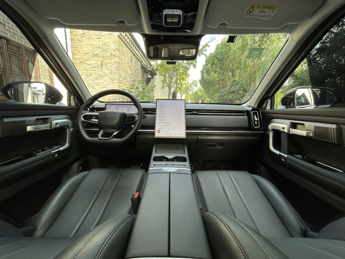 Chery Exploration 06 C-DM 2025 immagine di auto #10