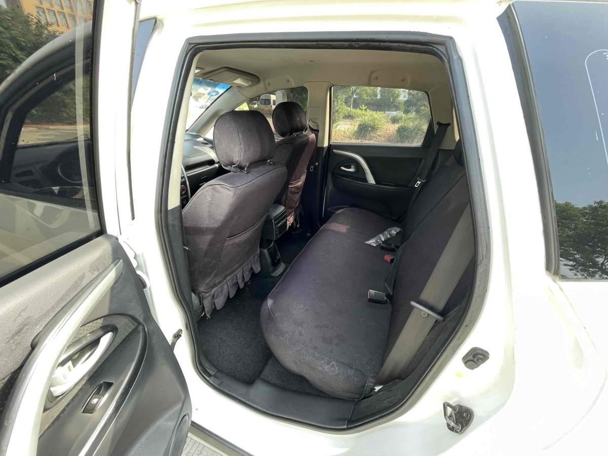 Changan CX20 2013 car image #10