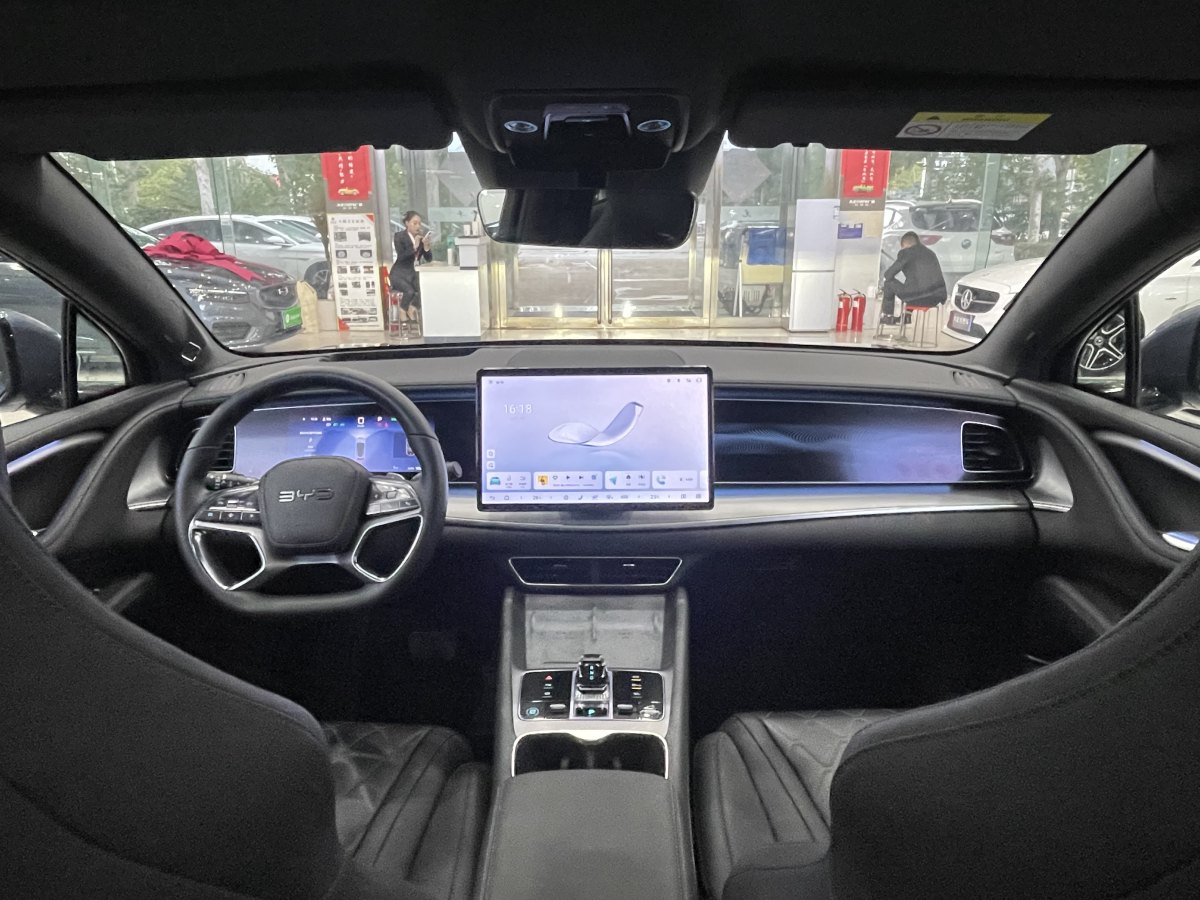 BYD Sea Lion 07 EV 2024 car image #10