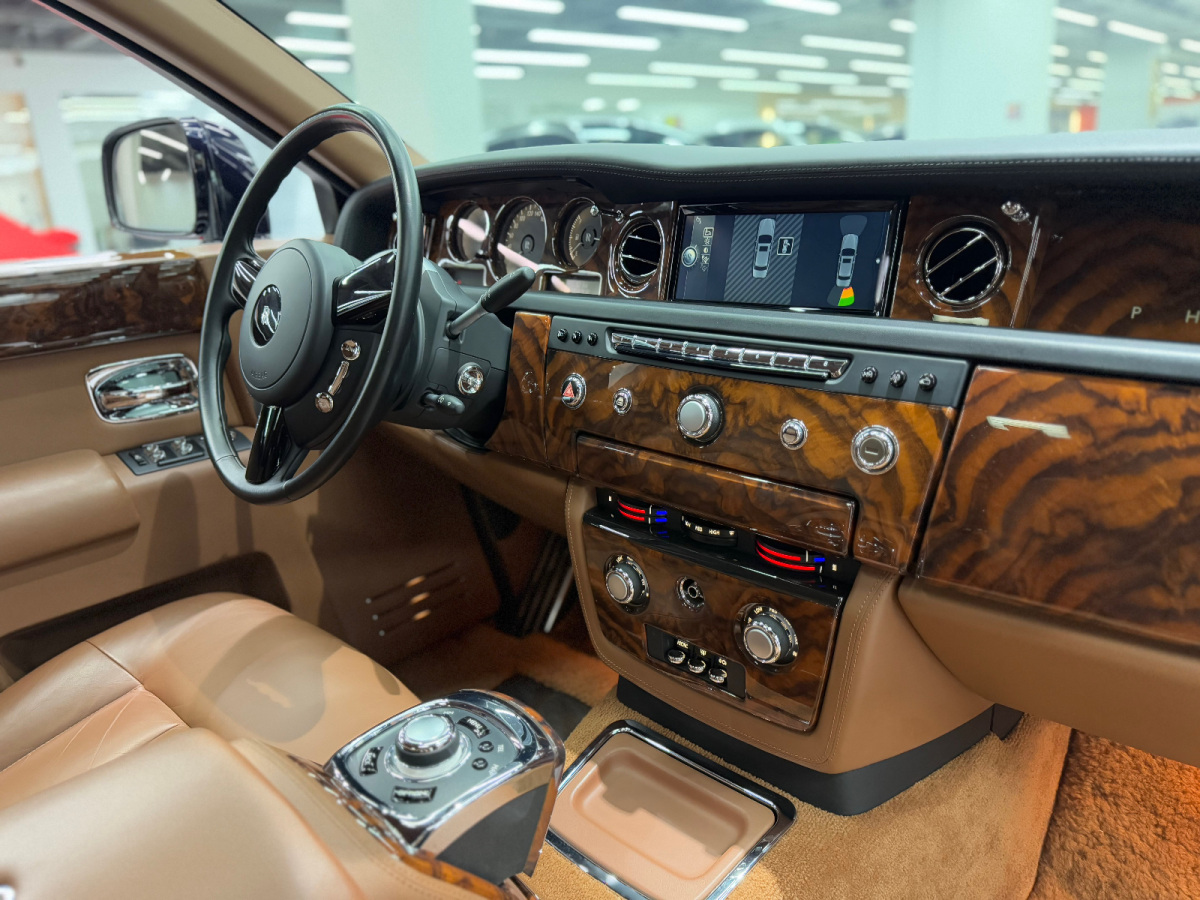 劳斯莱斯 幻影 2015 汽车图片 #10