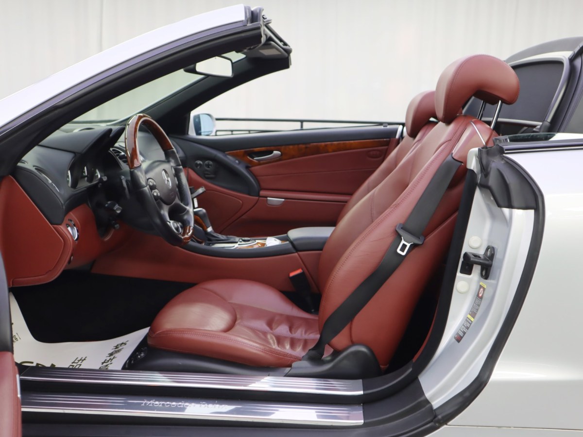 Mercedes-Benz SL Class 2007 car image #10