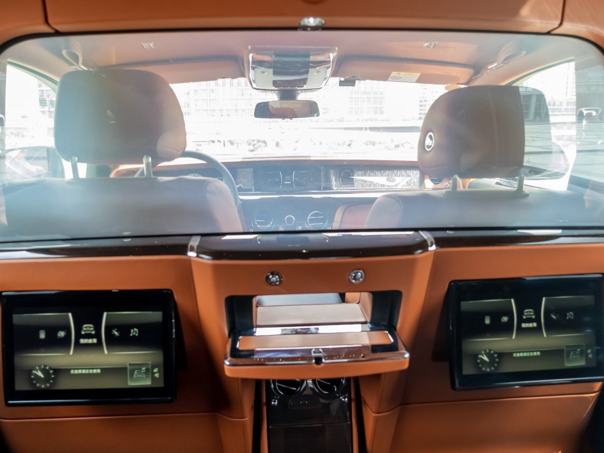 劳斯莱斯 幻影 2023 汽车图片 #10