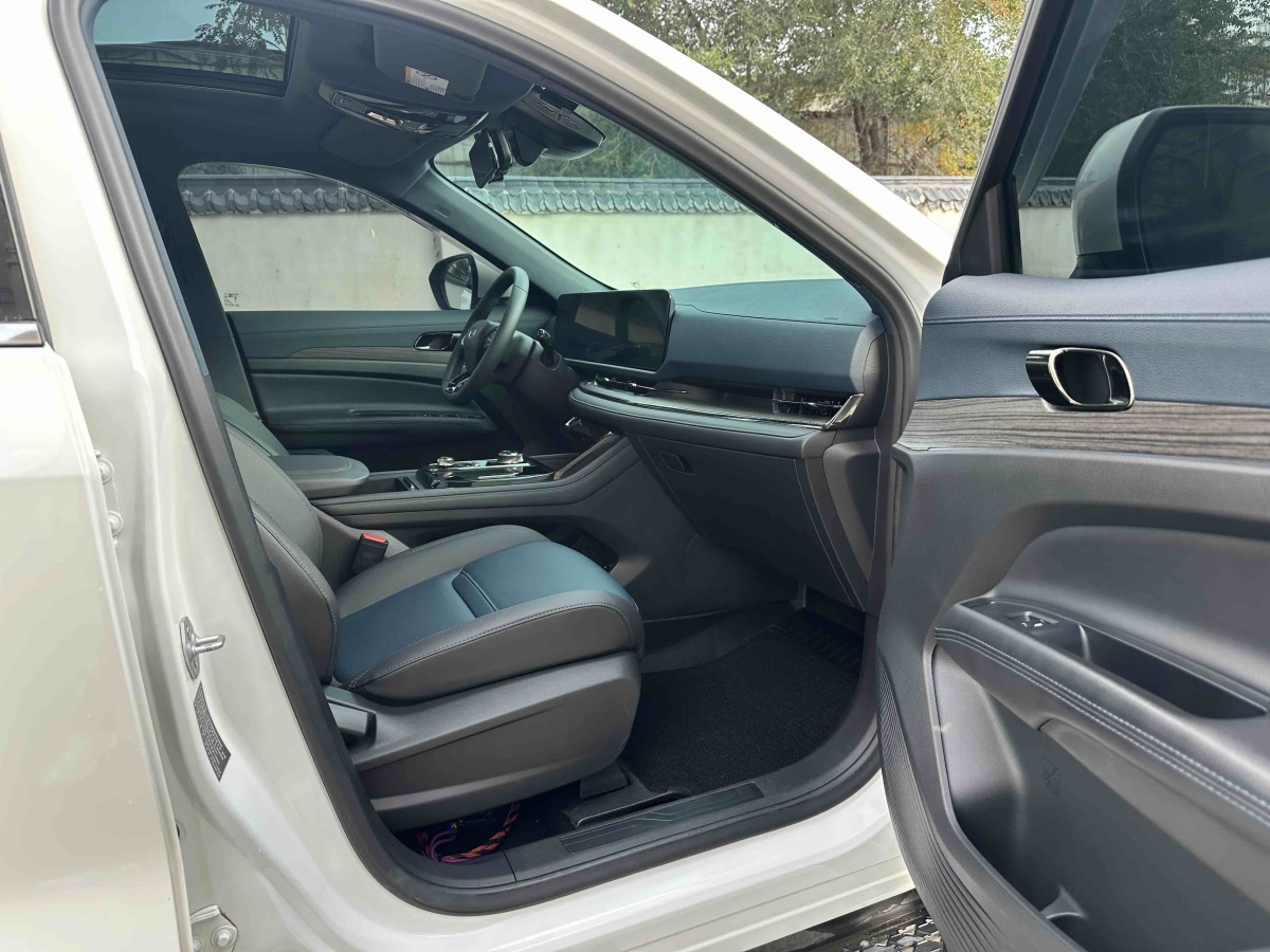 Ford Equator Sport 2023 #10 Ford Equator Sport 2023 car image #10