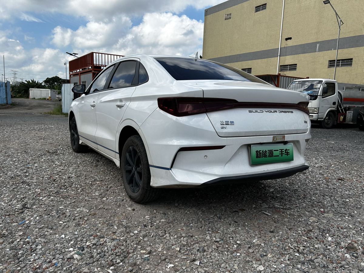 BYD e3 2024 car image #10