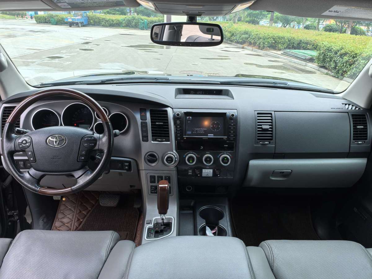 Toyota Sequoia 2013 #10 Toyota Sequoia 2013 immagine di auto #10