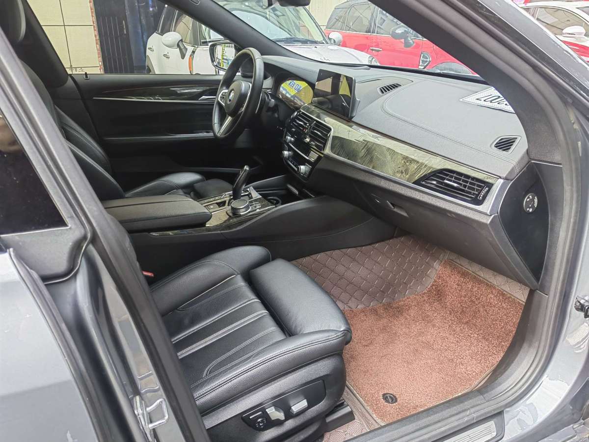 BMW 6 Series GT 2020 #10 BMW 6 Series GT 2020 immagine di auto #10